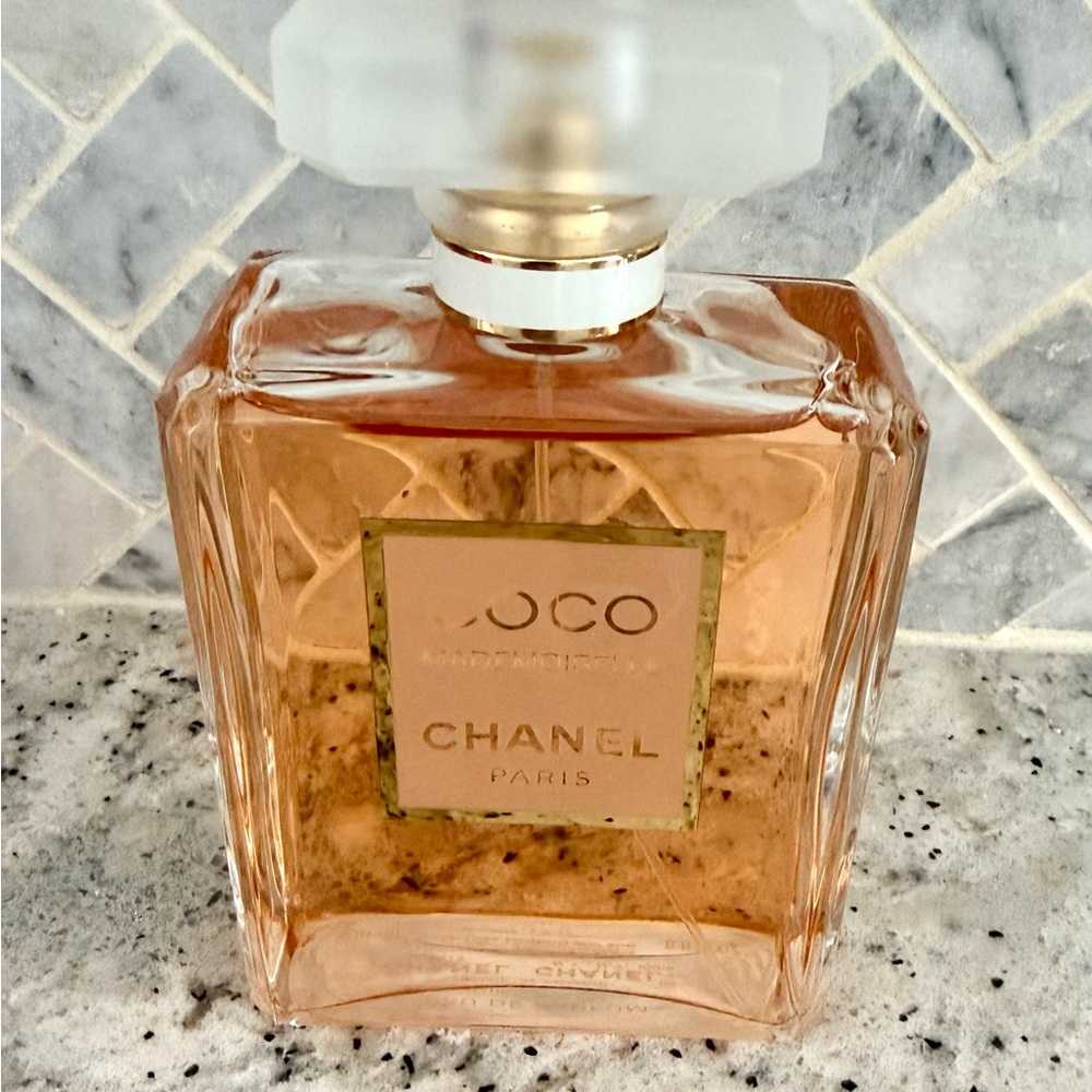 Coco Mademoiselle Chanel Paris Eau de Parfum spray. 6.8 fl oz. New in box.